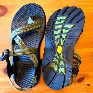Chaco Men’s 10 Green Vibram (Rare!!!)
